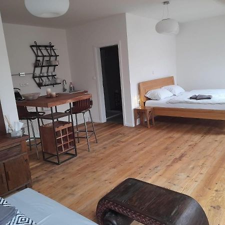 Rv Apartman Mikulov Buitenkant foto